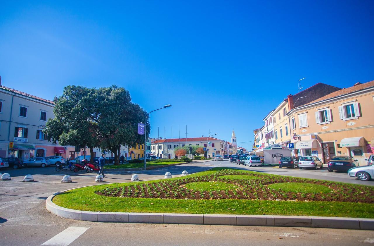 Apartments Simonetti Porec Exterior photo